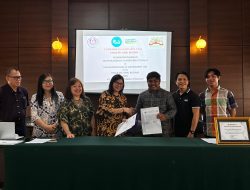 Audiensi dengan FIB Unsrat, Komunitas Dinding Manado Serahkan Piagam Apresiasi