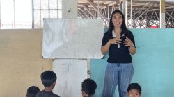 ENGAGE, Komunitas Dinding, Indika Foundation Mengajar Bahasa Inggris di Pasar Bersehati Manado