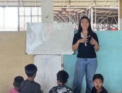 ENGAGE, Komunitas Dinding, Indika Foundation Mengajar Bahasa Inggris di Pasar Bersehati Manado